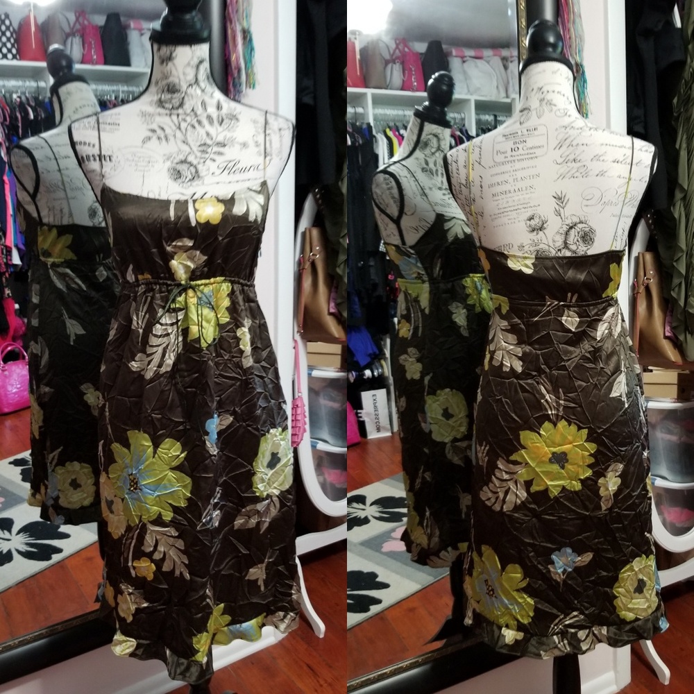 *BOGO💚Pretty Floral Dress💚